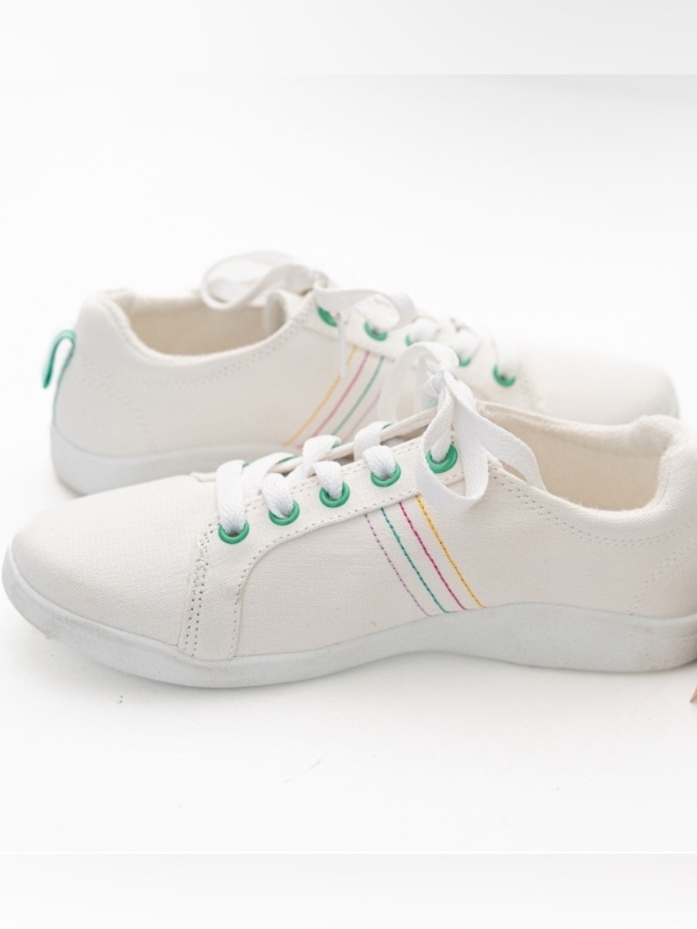 Vionic Beach NWT Stinson White Canvas Striped Sneakers Women's Size 9 - Picture 4 of 6